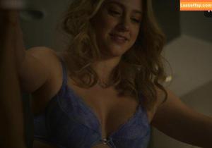 Lili Reinhart photo #0544