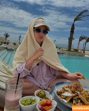 Lili Reinhart photo #0562