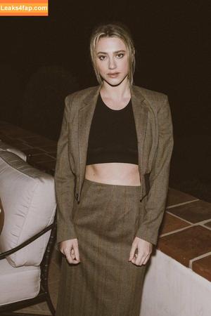 Lili Reinhart фото #0662
