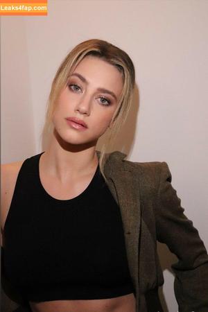 Lili Reinhart фото #0664