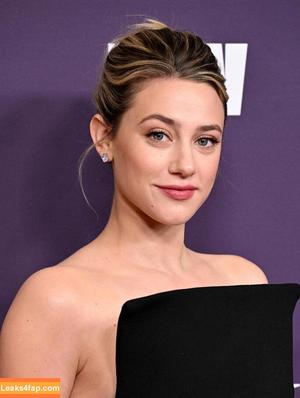 Lili Reinhart фото #0733