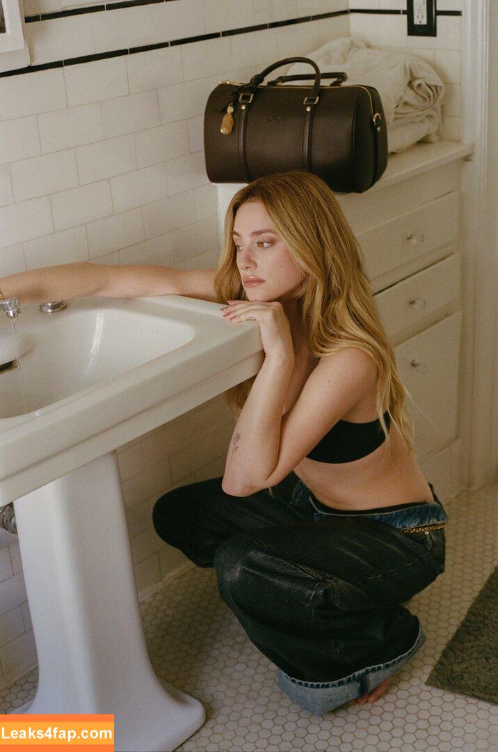 Lili Reinhart / Unpublished Photos / lilireinhart leaked photo photo #1022