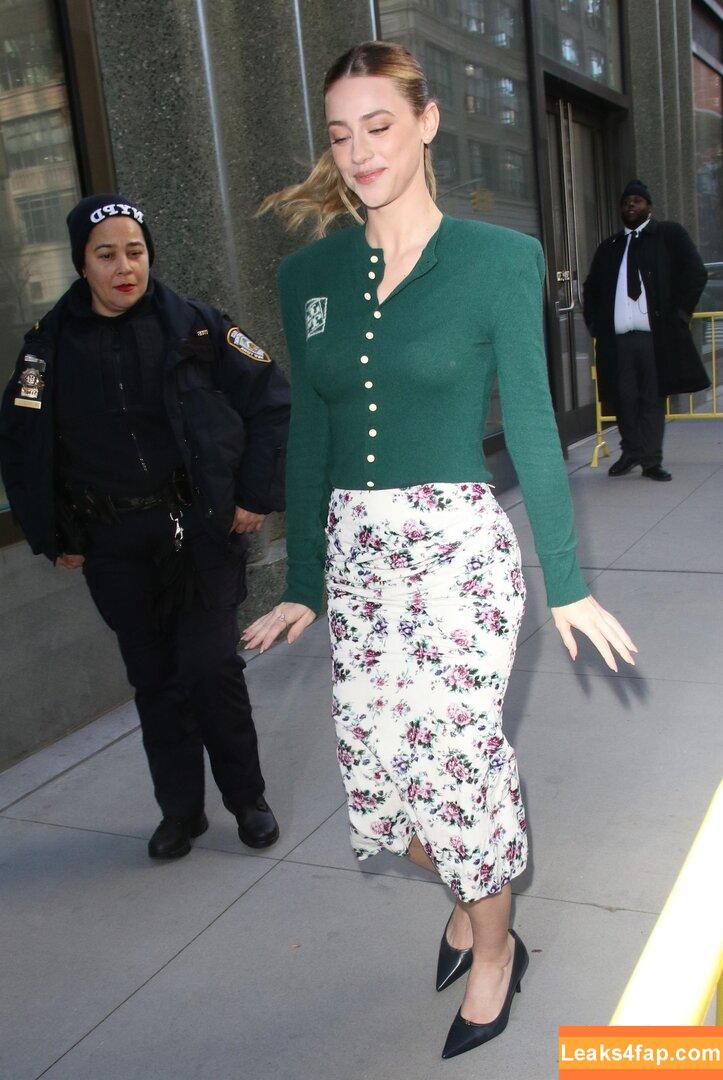 Lili Reinhart / Unpublished Photos / lilireinhart leaked photo photo #1104