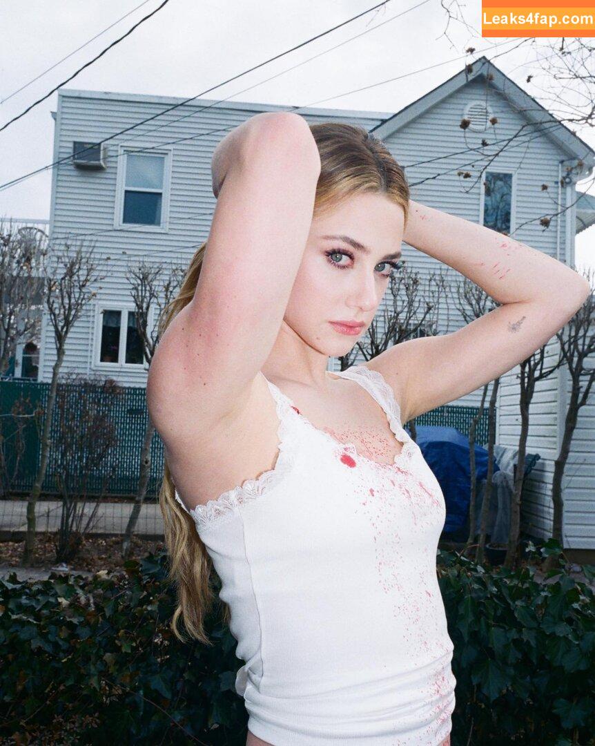 Lili Reinhart / Unpublished Photos / lilireinhart leaked photo photo #1200