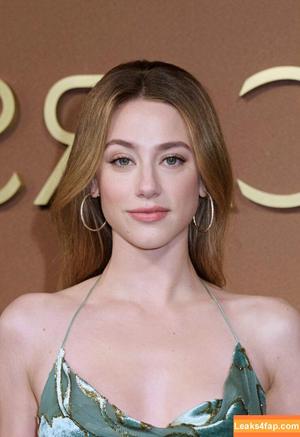 Lili Reinhart photo #1079