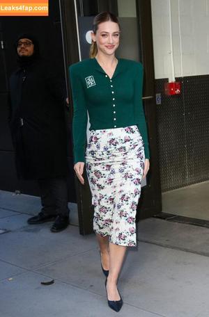 Lili Reinhart photo #1103