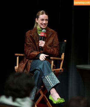 Lili Reinhart photo #1114