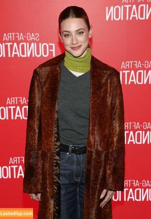 Lili Reinhart photo #1117