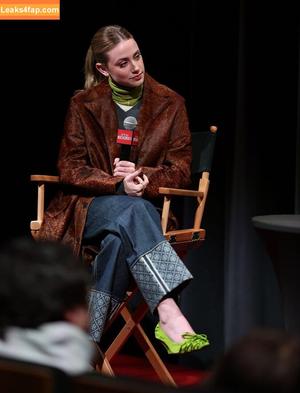 Lili Reinhart photo #1121