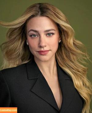 Lili Reinhart photo #1124