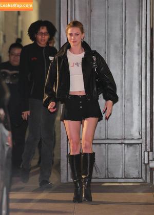 Lili Reinhart photo #1185