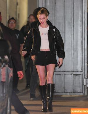 Lili Reinhart photo #1187