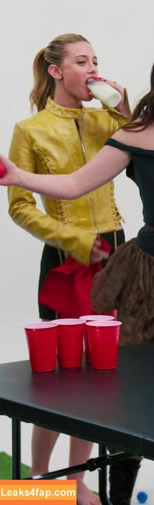 Lili Reinhart photo #1209