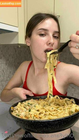 liliflower2002 photo #0007