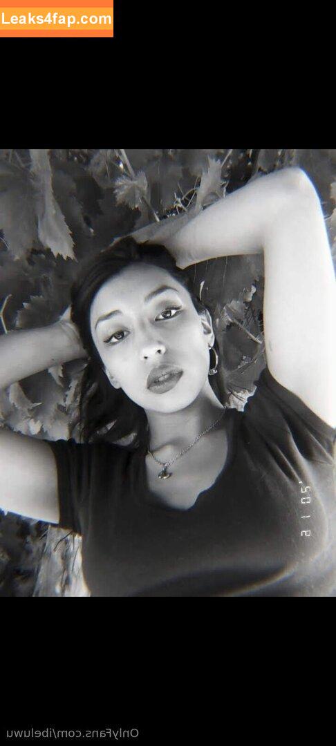 lilithibeth8 /  leaked photo photo #0001