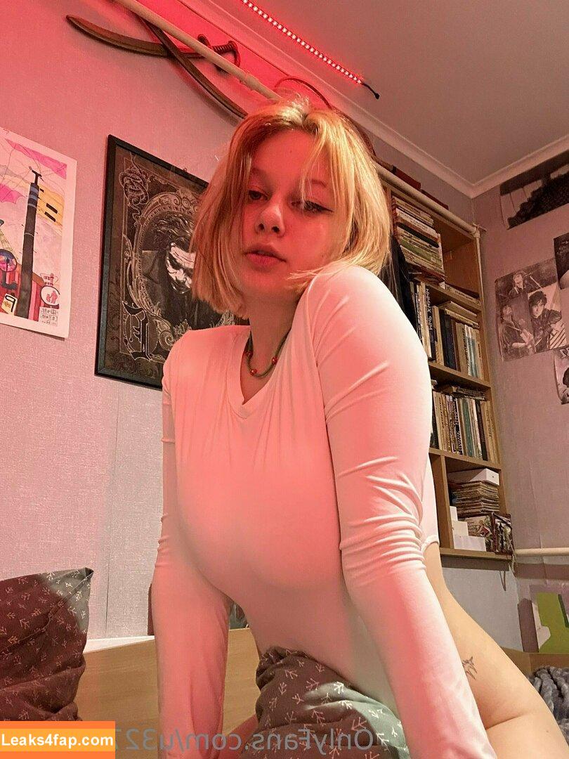 lillie_france / lillie_french leaked photo photo #0002