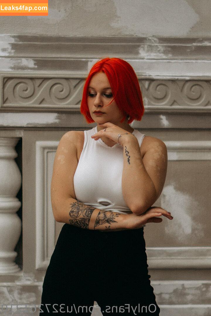 lillie_france / lillie_french leaked photo photo #0043