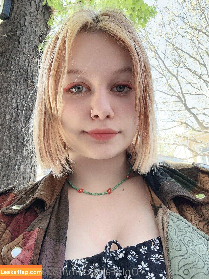 lillie_france / lillie_french leaked photo photo #0047