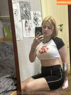 lillie_france photo #0008