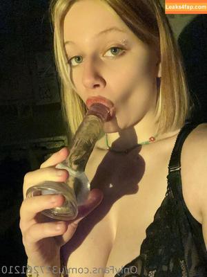 lillie_france photo #0013