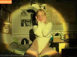 lillie_france photo #0037