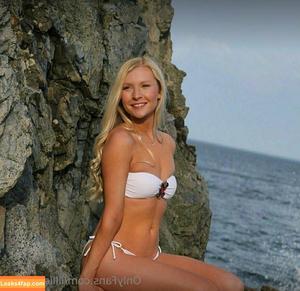 lillie_france photo #0132