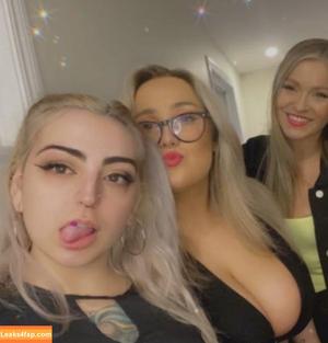 Lilly Alcorn photo #0009