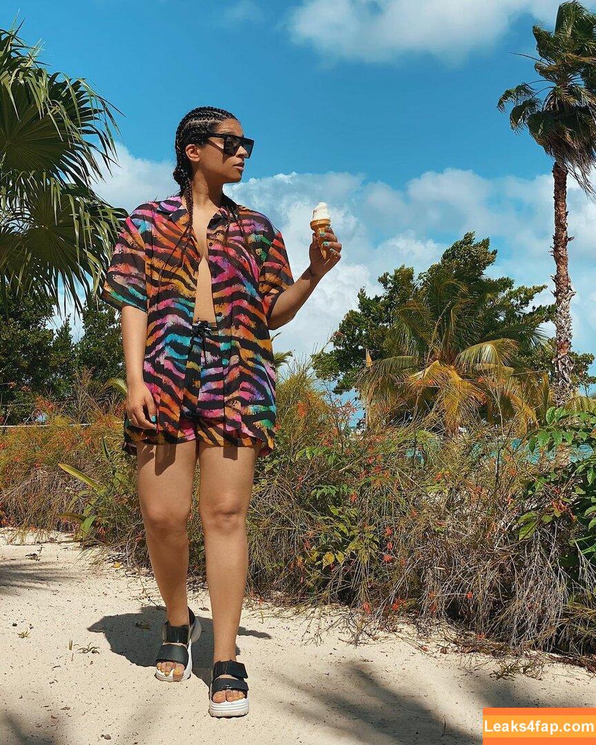 Lilly Singh / lilly leaked photo photo #0045