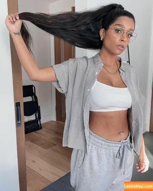 Lilly Singh photo #0010