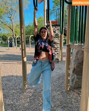 Lilly Singh photo #0021