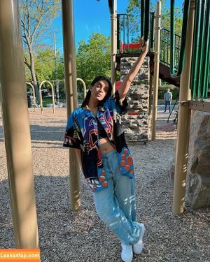 Lilly Singh photo #0022