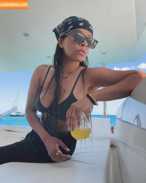 Lilly Singh photo #0281