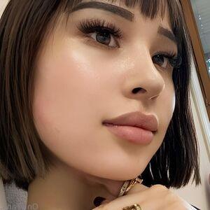 lilly-tira photo #0008