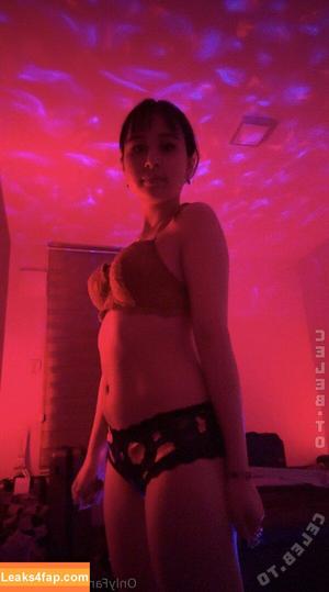 lilly-tira photo #0012