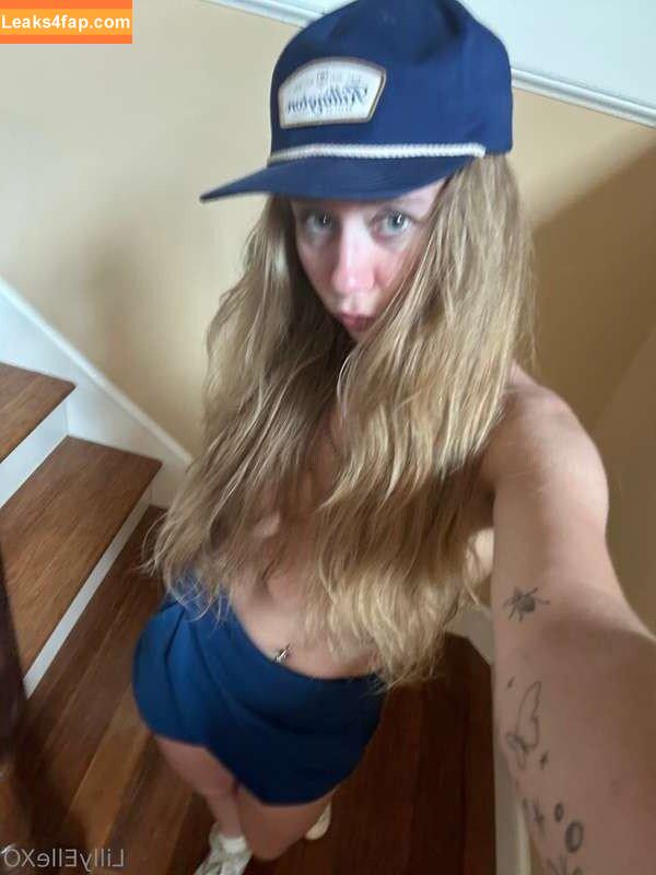 lillyellexo /  leaked photo photo #0021