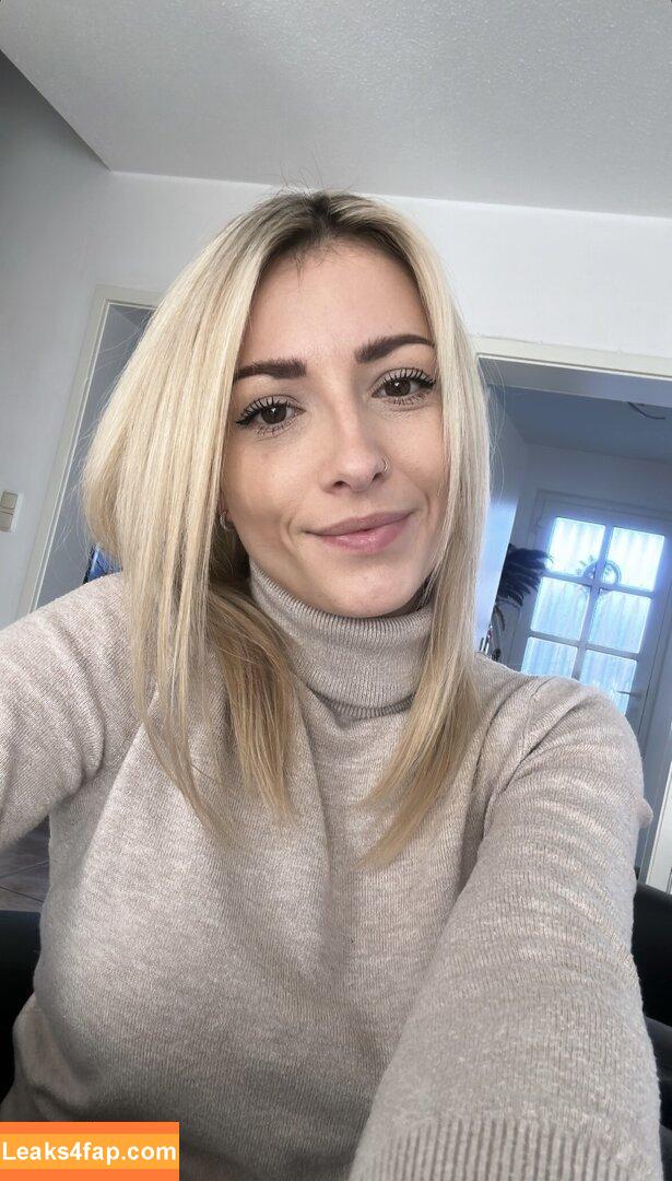lillynelll /  leaked photo photo #0001