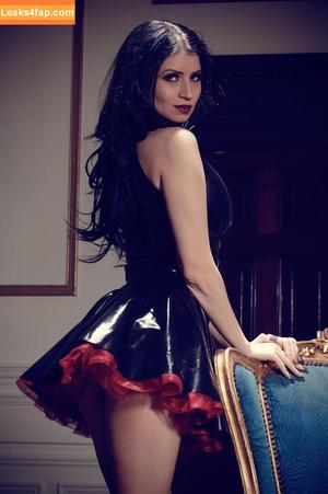 Lillyroma1982 photo #1097