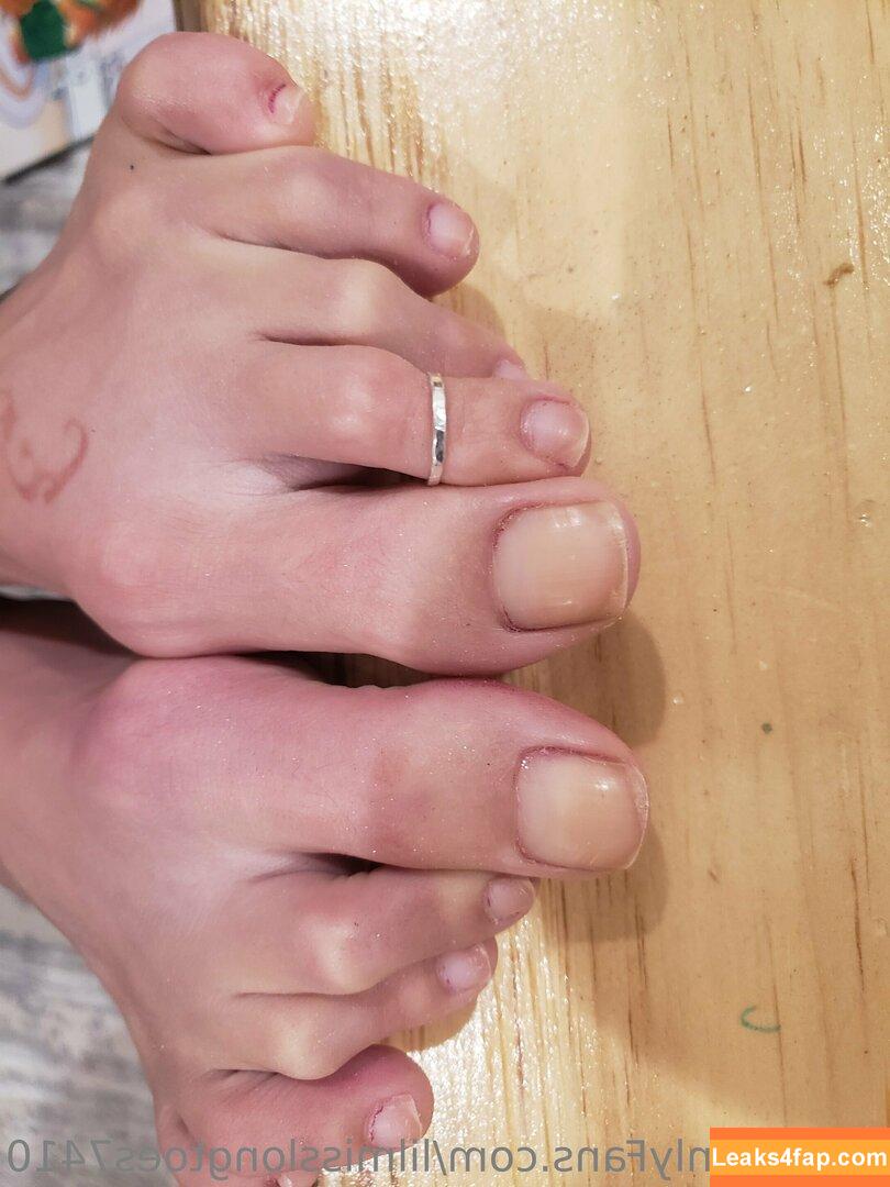 lilmisslongtoes7410 / iamblessed_t5 leaked photo photo #0019