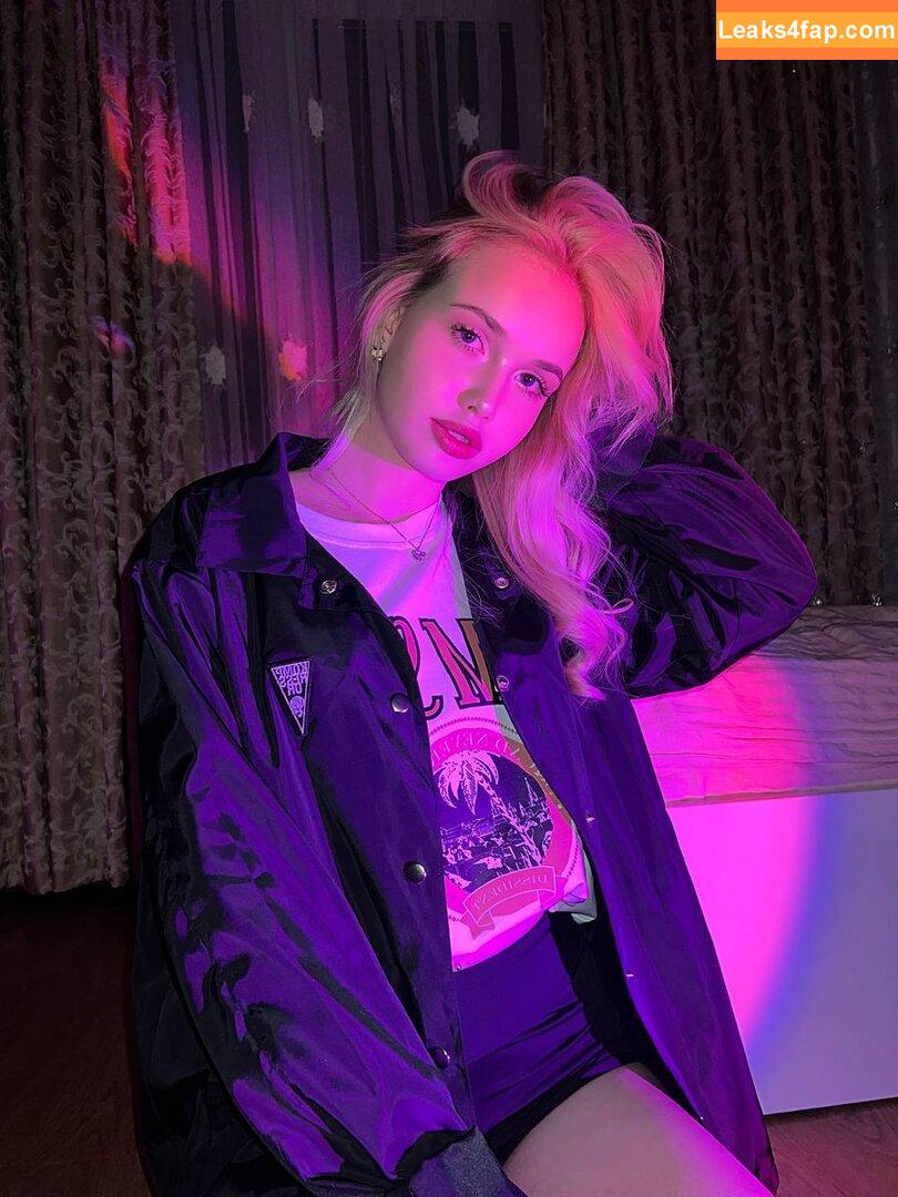 lilolendis /  leaked photo photo #0049