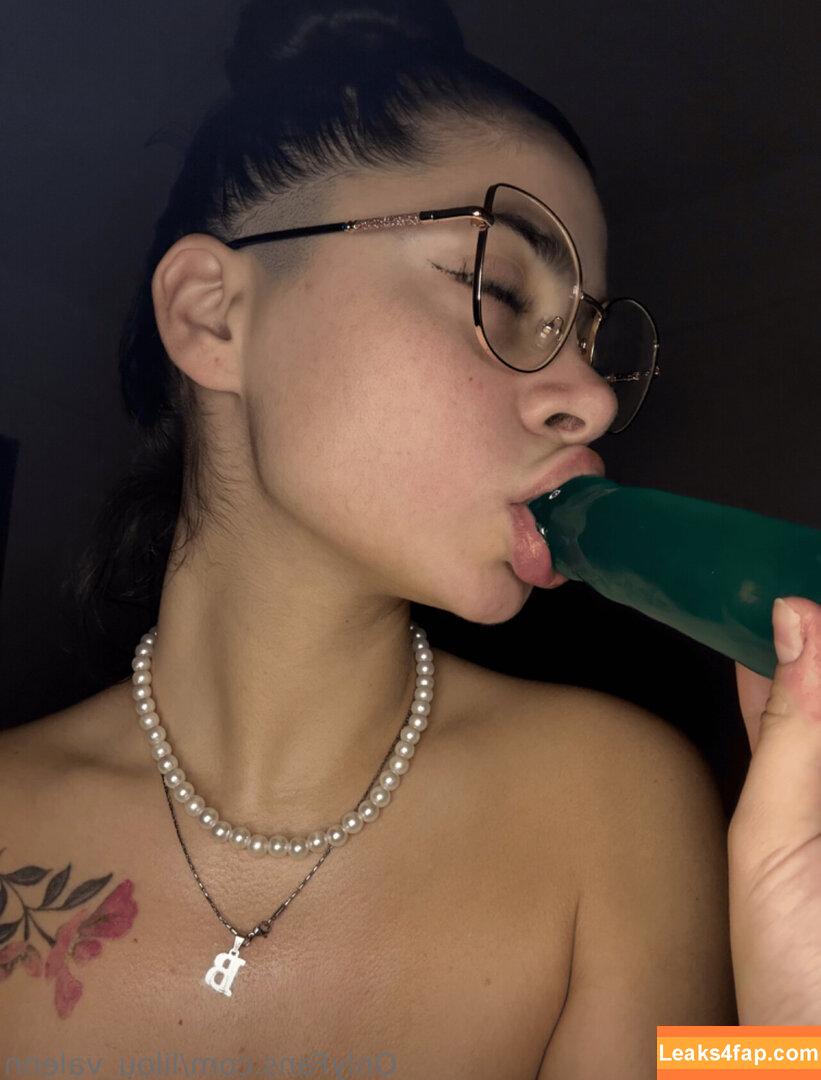 Lilou Valen / lilou_valenn / valenxdylan leaked photo photo #0012