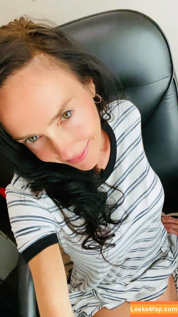 lilrosiedoll / rosiegirllondon leaked photo photo #0037