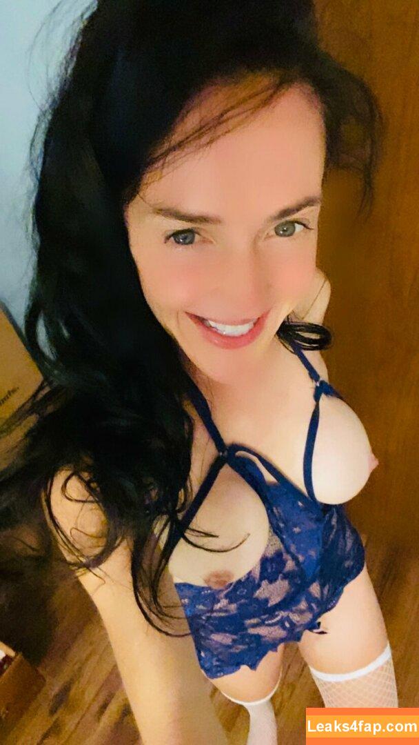 lilrosiedoll / rosiegirllondon leaked photo photo #0063