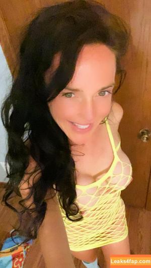 lilrosiedoll photo #0025