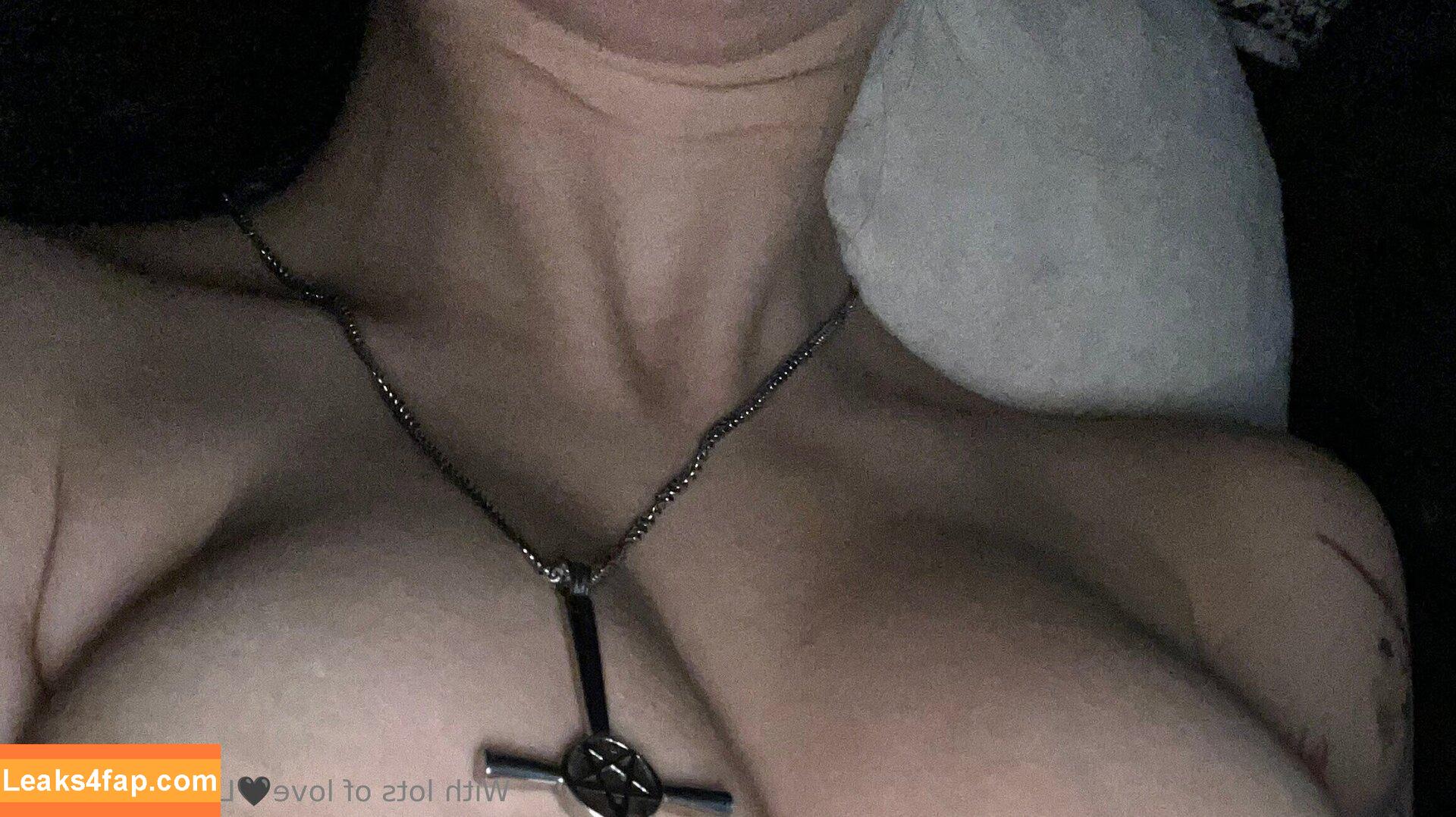 lilsuccubus666 /  leaked photo photo #0041