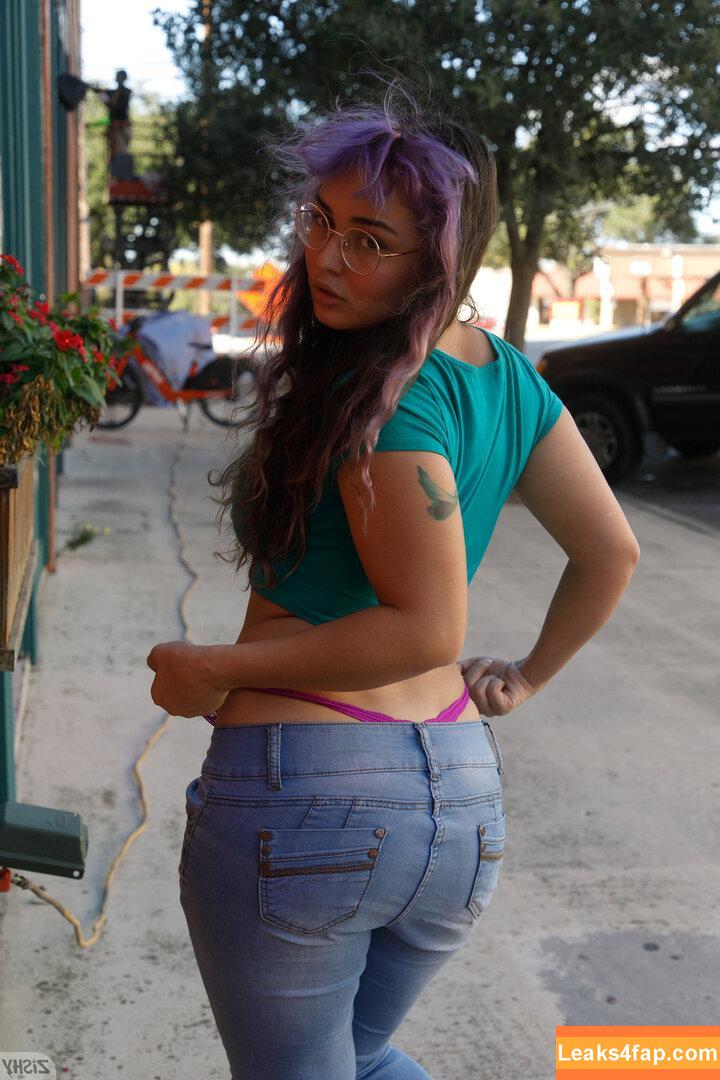 Lilsweetheartbreaker / Bubble Butt Venus / lilsweethrtbrkr leaked photo photo #0001
