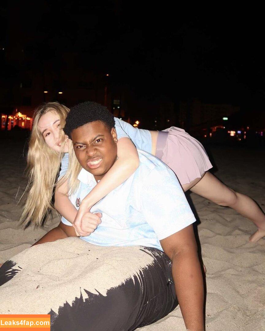 Liltaybepoppin /  leaked photo photo #0002