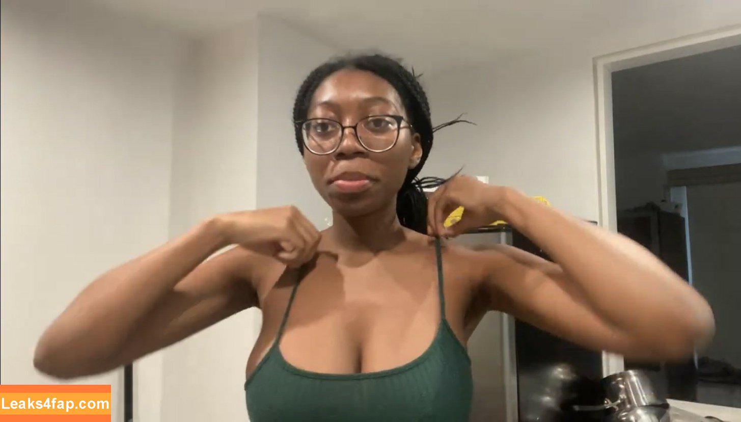 Liltecette / herthoughts36-free / trsunmola leaked photo photo #0005
