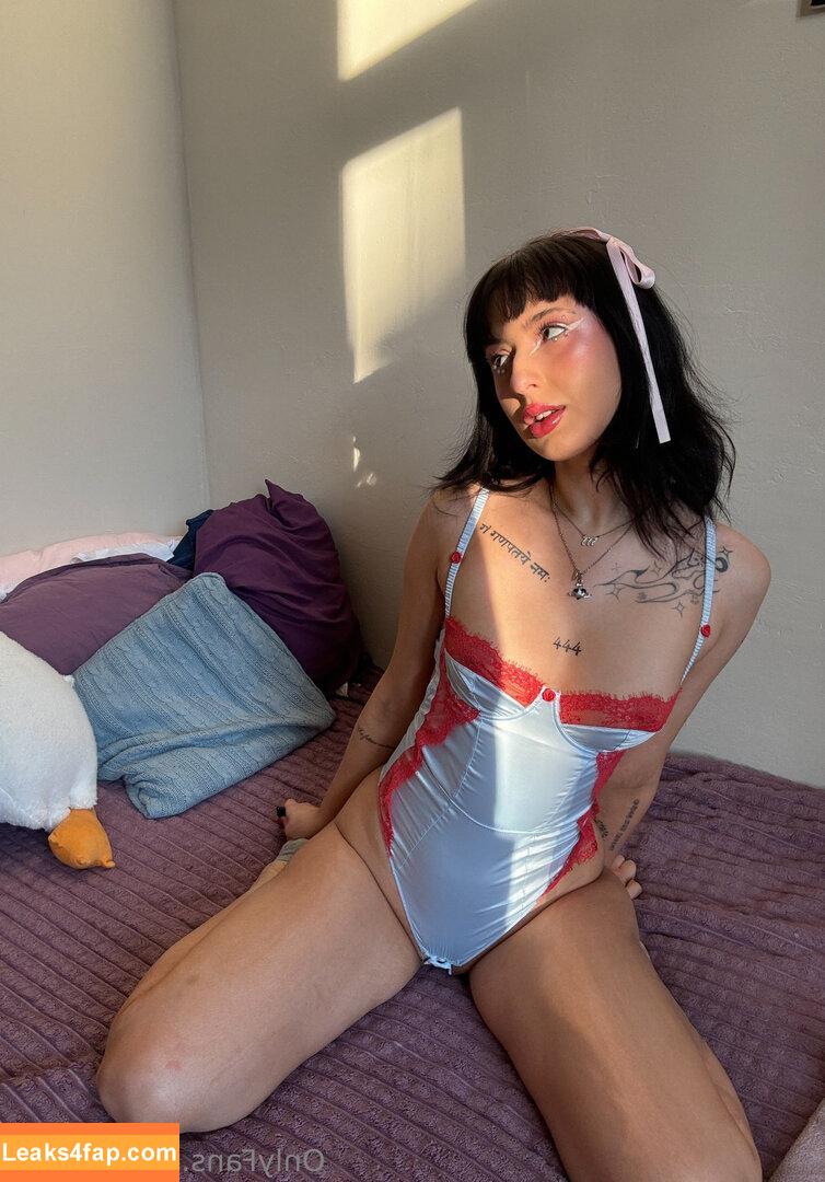 lily.777 / lily.tumann leaked photo photo #0002