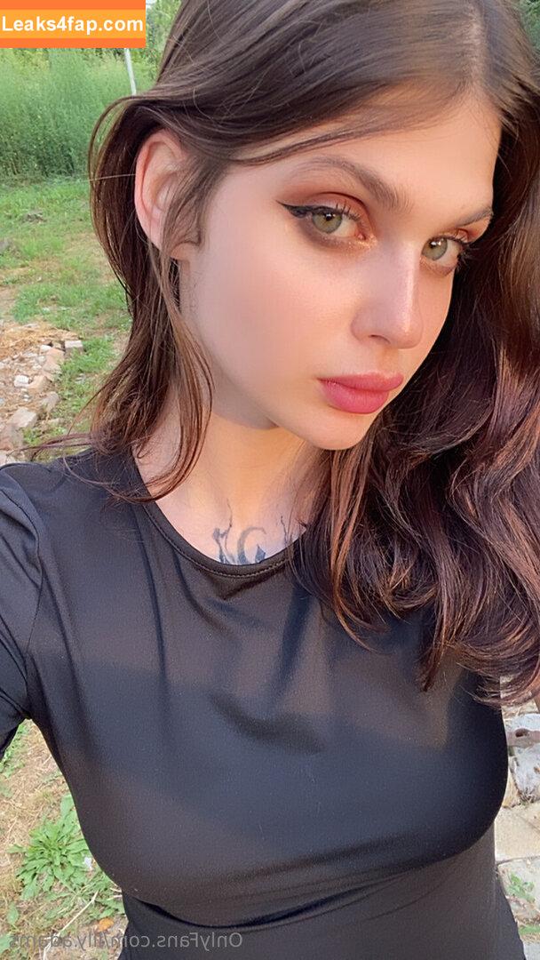 Lily Adams / lily.adams / lilyadams_official_ leaked photo photo #0239