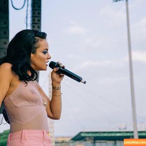 Lily Allen photo #0043